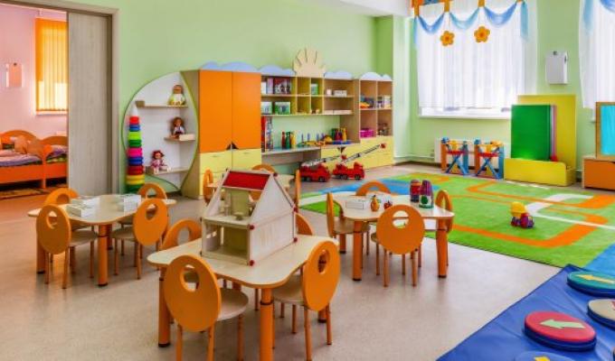 salle d'activité d'une crèche hospitalière